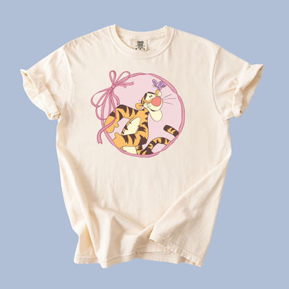 Tiger T-Shirt & Crewneck